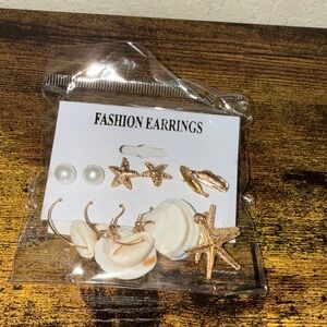 Elegant Gold Starfish and Shell Earrings Set